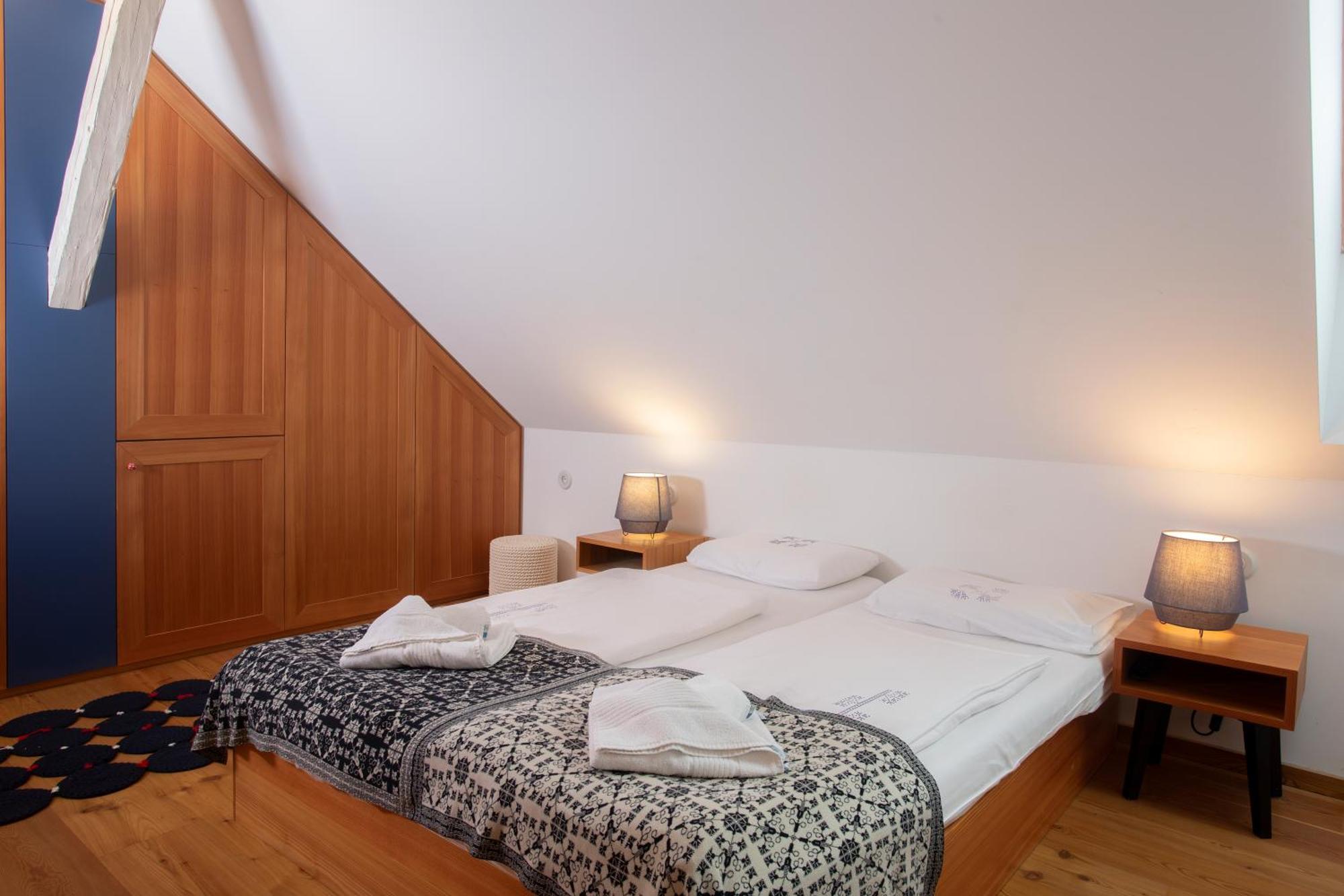 Pr'Gavedarjo Eco Heritage B&B Kranjska Gora Pokoj fotografie